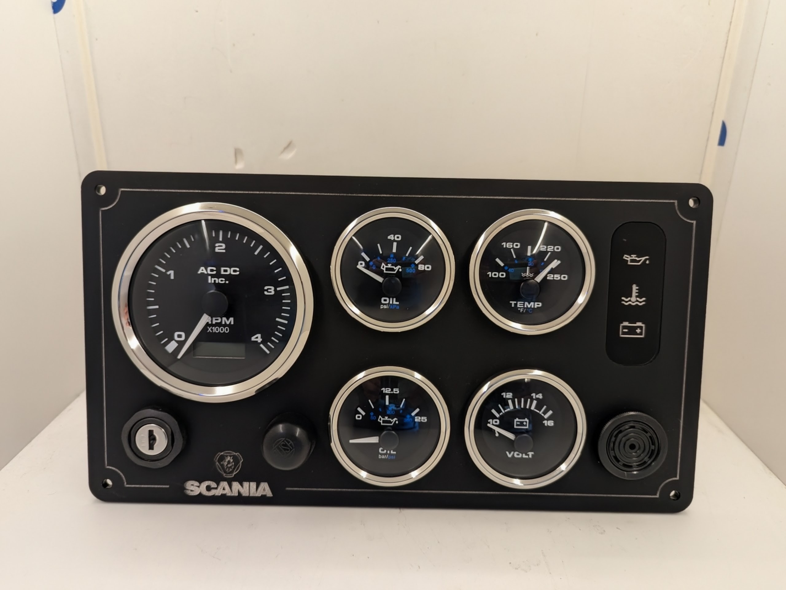 Scania Marine Instrument Panel 5 Premier Gauges (Made in USA) - Image 3